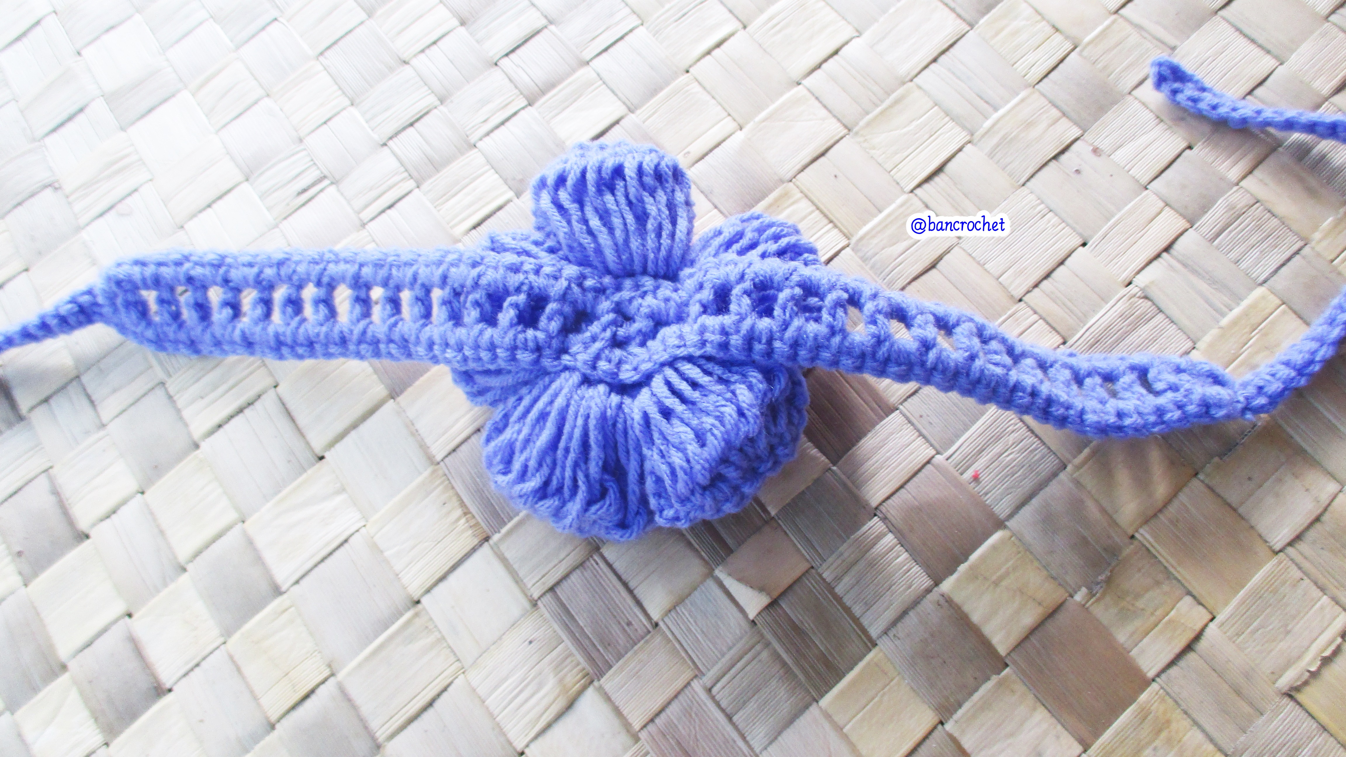Bancrochet ที่คาดผมถักโครเชต์ ดอกไม้ถักคาดผม Crochet Flower Headband ม่วงคราม 7x6 Inch