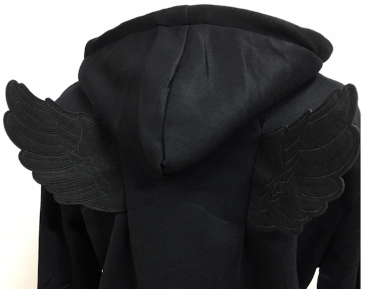 เสื้อกันหนาว ฮู้ดดี้ มีปีก เกาหลีสุดๆ น่ารัก เลือกสีที่พร้อมส่งด้านในเลยค่ะ