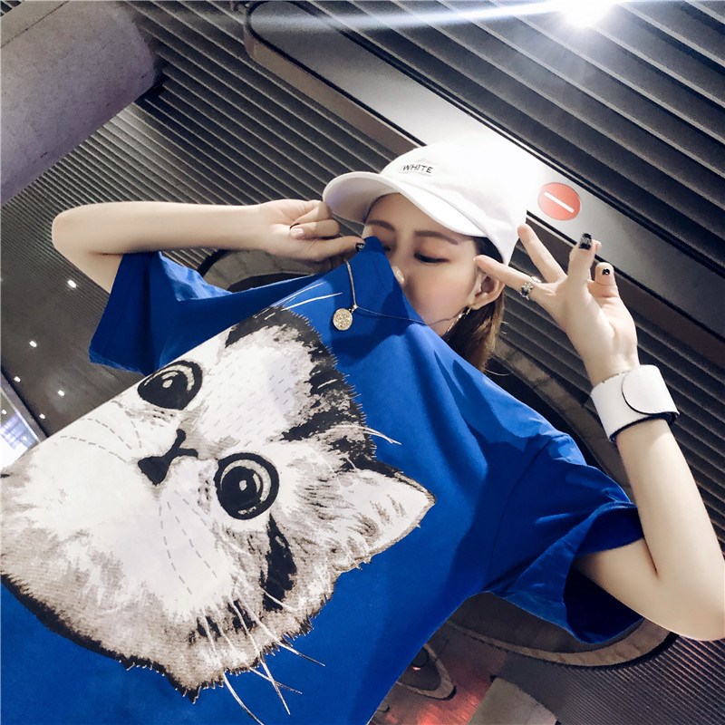 Blouse3834 เสื้อยืดสกรีนลายหน้าแมว งานสกรีนดิจิตอลสีสวยคมชัดไม่แตกไม่ลอก ผ้าคอตตอนเนื้อดีนุ่มใส่สบาย แมทช์กับขาสั้นหรือขายาวก็น่ารักไม่แพ้กัน