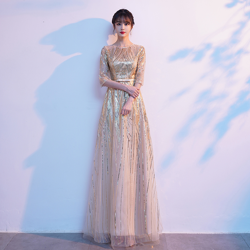 ชุดราตรี ชุดราตรีสวยหรู แบบ ทันสมัย Evening dress