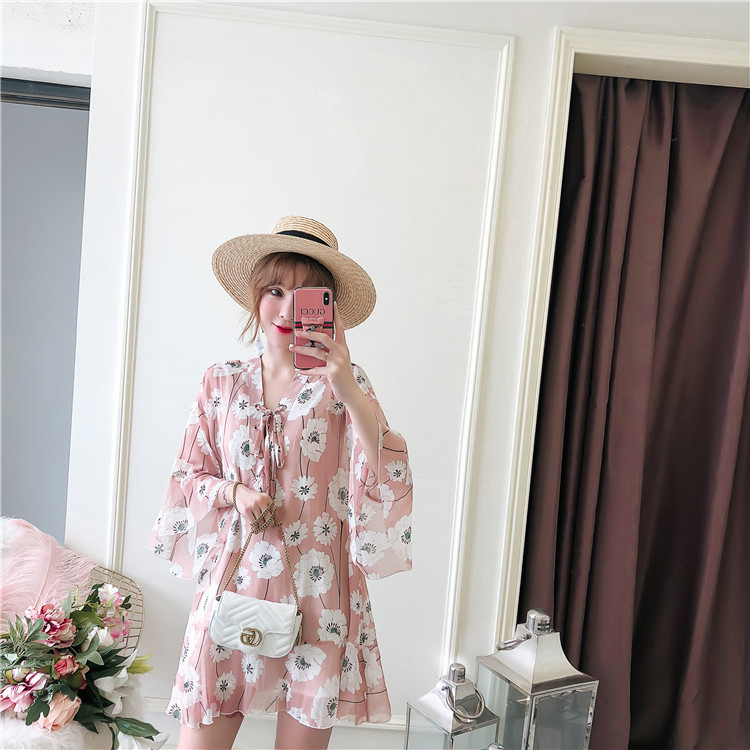 Dress4434 เดรสชีฟองลายดอกไม้สีชมพู อกผูกเชือกเก๋ๆ แขนระบาย ชายระบาย มีซับในอย่างดี งานสวยใส่ง่ายน่ารักมาก