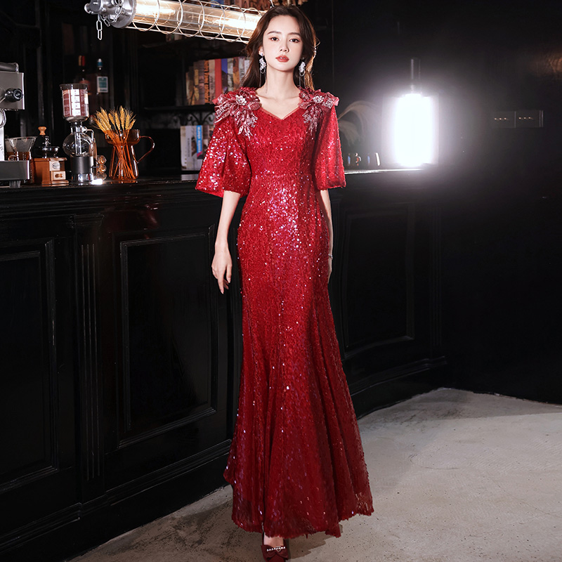 ชุดราตรี ชุดราตรีสวยหรู แบบ ทันสมัย Evening dress