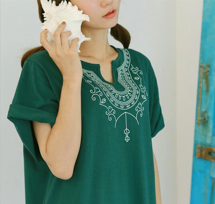 Dress4029 เดรสยาวคลุมเข่าทรงปล่อยสีเขียว ชายระบาย แต่งลายปักช่วงอก ผ้าคอตตอนเนื้อนุ่มมีน้ำหนักทิ้งตัวยืดขยายได้เยอะ งานสวยน่ารักผ้านุ่มใส่สบาย