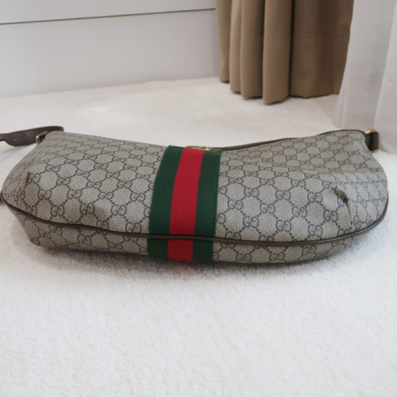 Gucci GG Ophidia Medium Zip Messenger Bag