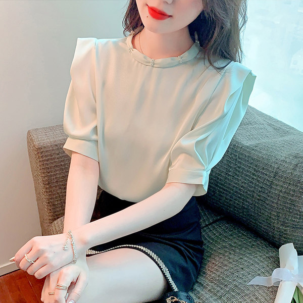 เสื้อลูกไม้ แขนสั้น