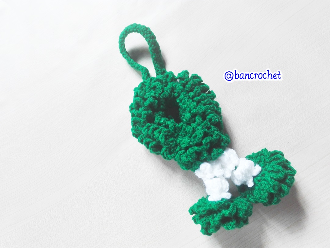 Bancrochet พวงมาลัยถักโครเชต์ Crochet Thai Garland เขียว 6*5*4 inch