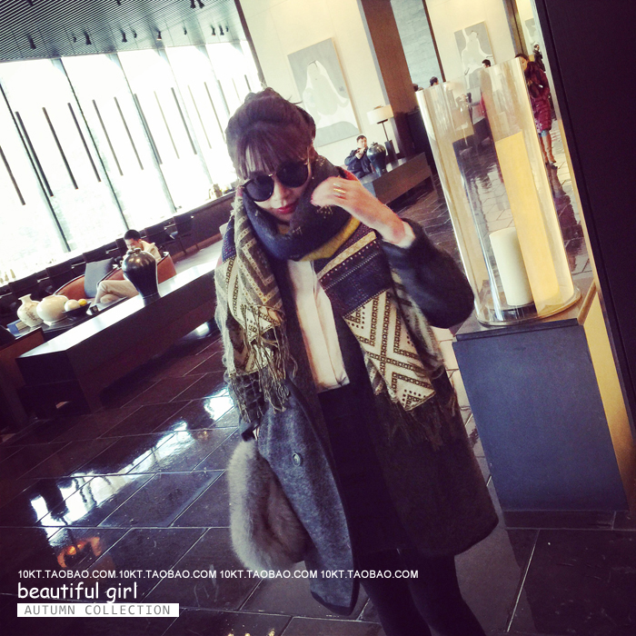 ผ้าพันคอ/ผ้าคลุมไหล่ กันหนาว ลายเก๋ๆ จะใส่คลุมหรือพันคอ ก็เก๋ พร้อมส่งเลยจ้า same pic