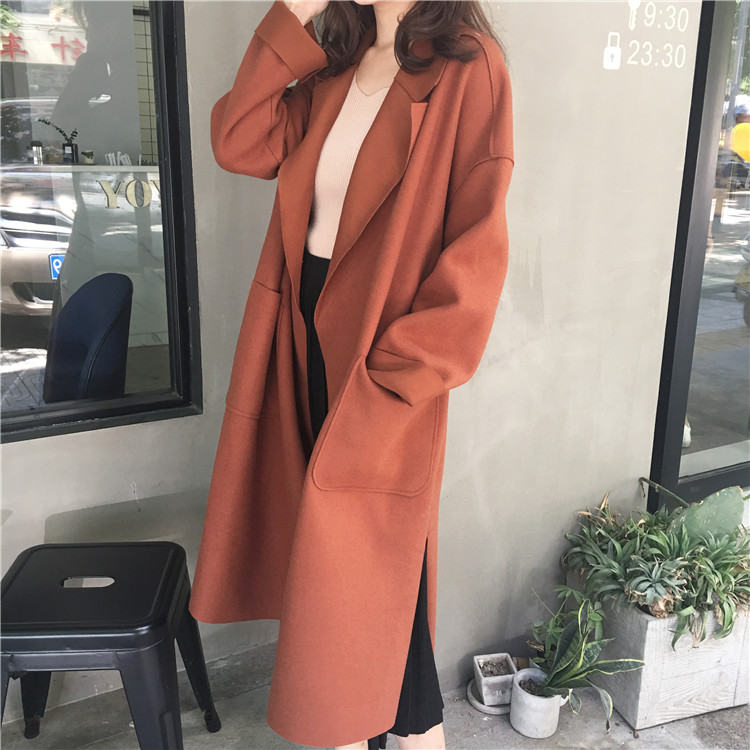 เสื้อโค้ทคลุม สไตล์เกาหลี ผ้าดีทิ้งตัวมีน้ำหนัก กันลมได้ดี เหมาะใส่ไปอากาศไม่หนาวมาก ใส่แล้วเกาหลีสุดๆไปเลย same pic