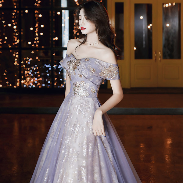 ชุดราตรี ชุดราตรีสวยหรู แบบ ทันสมัย Evening dress