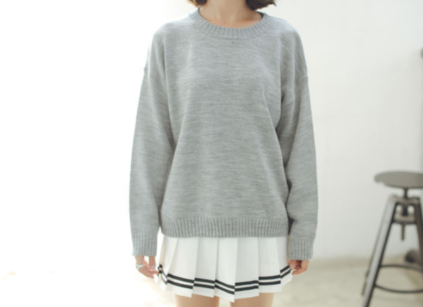 Sweater เสื้อสเวทเตอร์แขนยาว สีเทา ทรงสวย จะใส่เดี่ยวไหรือใส่โค้ทคลุมก็เริ่ด