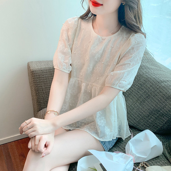เสื้อลูกไม้ แขนสั้น