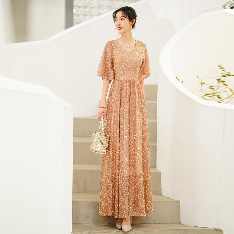 ชุดราตรี ชุดราตรีสวยหรู แบบ ทันสมัย Evening dress