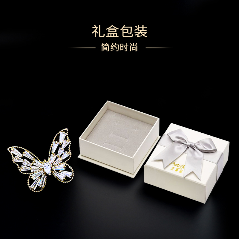เข็มกลัด เข็มกลัดสวยๆ เข็มกลัดติดเสื้อ Brooch