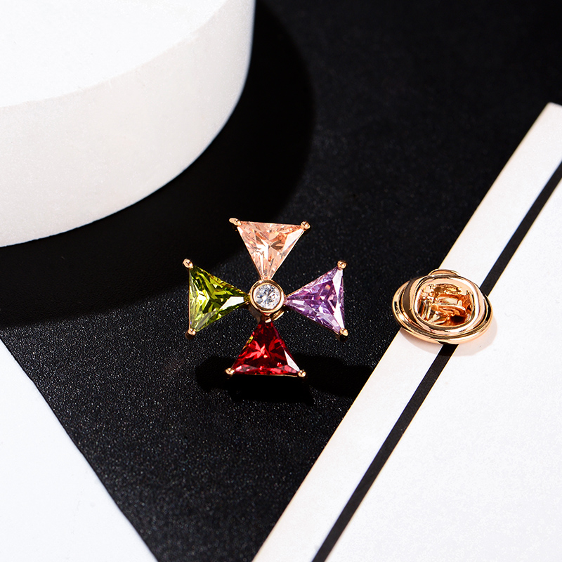 เข็มกลัด เข็มกลัดสวยๆ เข็มกลัดติดเสื้อ Brooch