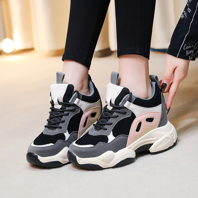 รองเท้าผ้าใบเสริมส้นสูง รองเท้าผ้าใบเสริมส้นสูงสไตล์เกาหลี ส่งฟรี EMS