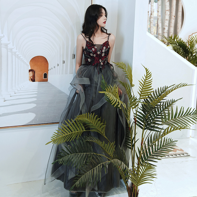 ชุดราตรี ชุดราตรีสวยหรู แบบ ทันสมัย Evening dress