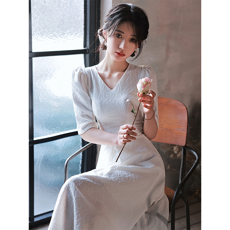 ชุดราตรี ชุดราตรีสวยหรู แบบ ทันสมัย Evening dress