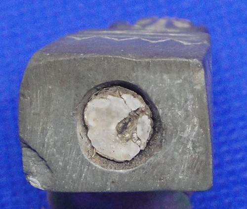 พระปิดตาหินแกะหลวงปู่เสาร์