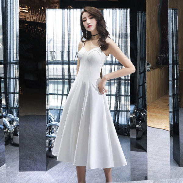 ชุดราตรี ชุดราตรีสวยหรู แบบ ทันสมัย Evening dress