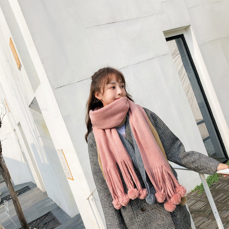 ผ้าพันคอไหมพรมเนื้อนุ่ม แต่งแถบสี ชายผ้ามีลูกเล่นน่ารัก สไตล์เกาหลี พร้อมส่ง same pic