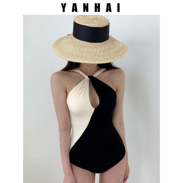 ชุดว่ายน้ำผู้หญิง ชุดว่ายน้ำน่ารัก Bikini ชุดไปทะเล