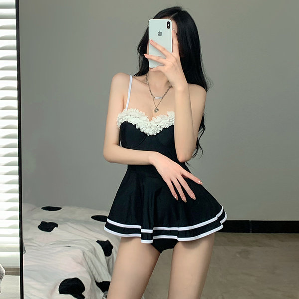 ชุดว่ายน้ำผู้หญิง ชุดว่ายน้ำน่ารัก Bikini ชุดไปทะเล