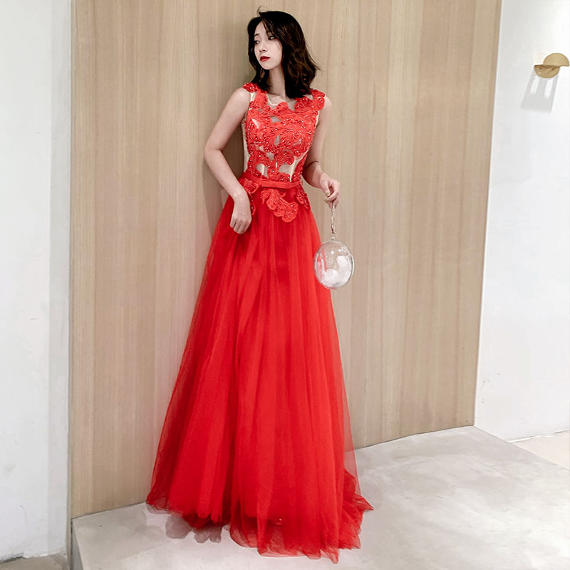 ชุดราตรี ชุดราตรีสวยหรู แบบ ทันสมัย Evening dress