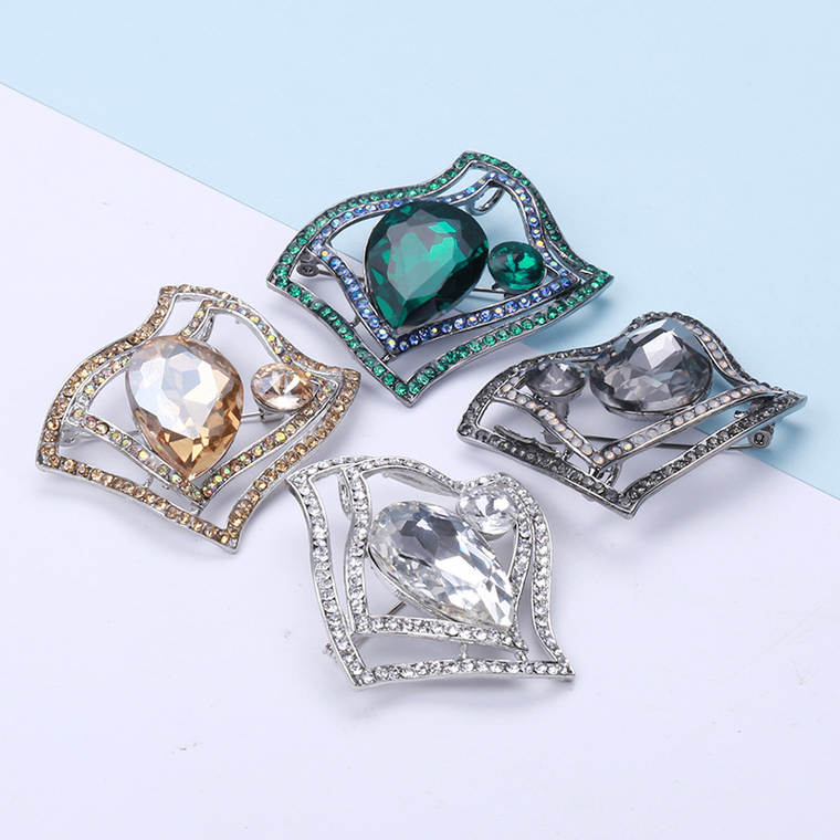 เข็มกลัด เข็มกลัดสวยๆ เข็มกลัดติดเสื้อ Brooch