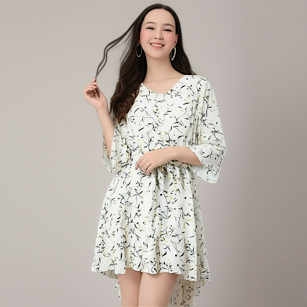 Dress4695 เดรสลายดอกไม้พื้นสีครีม แขนสี่ส่วน เอวสม็อครอบ มีผ้าผูกเอว ทรงหน้าสั้นหลังยาว ผ้าโพลีเนื้อดียืดได้นิดหน่อย มีซับในช่วงกระโปรง งานดีทรงดีลายสวย ใส่เที่ยว/ใส่ทำงานได้