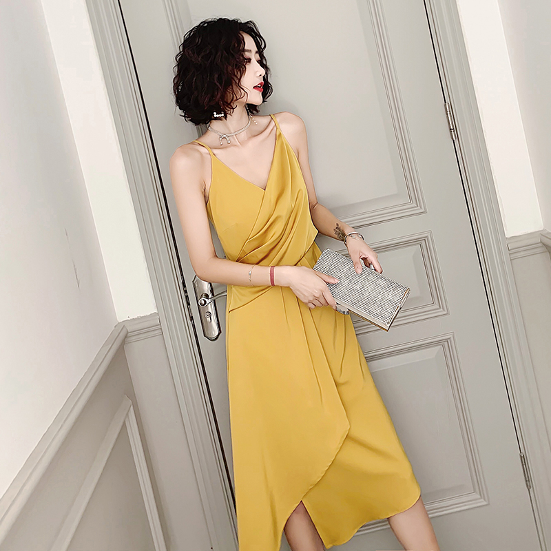 ชุดราตรี ชุดราตรีสวยหรู แบบ ทันสมัย Evening dress
