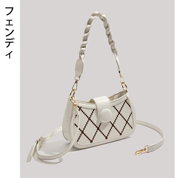 กระเป๋าสะพายข้างผู้หญิง กระเป๋าสะพายสไตล์เกาหลี By Japanese フェンディ authentic bag