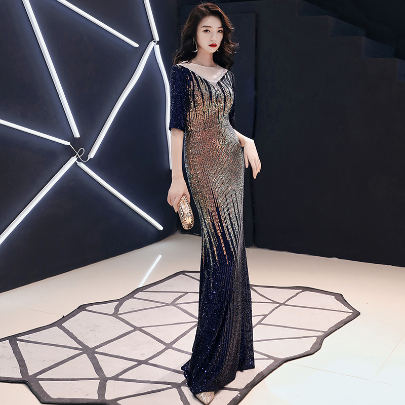 ชุดราตรี ชุดราตรีสวยหรู แบบ ทันสมัย Evening dress