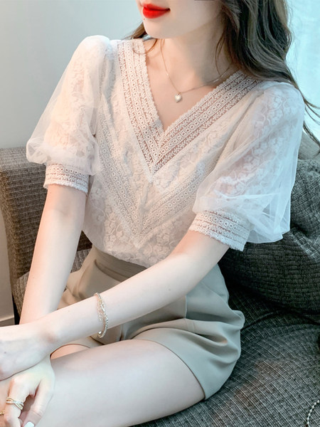 เสื้อลูกไม้ แขนสั้น