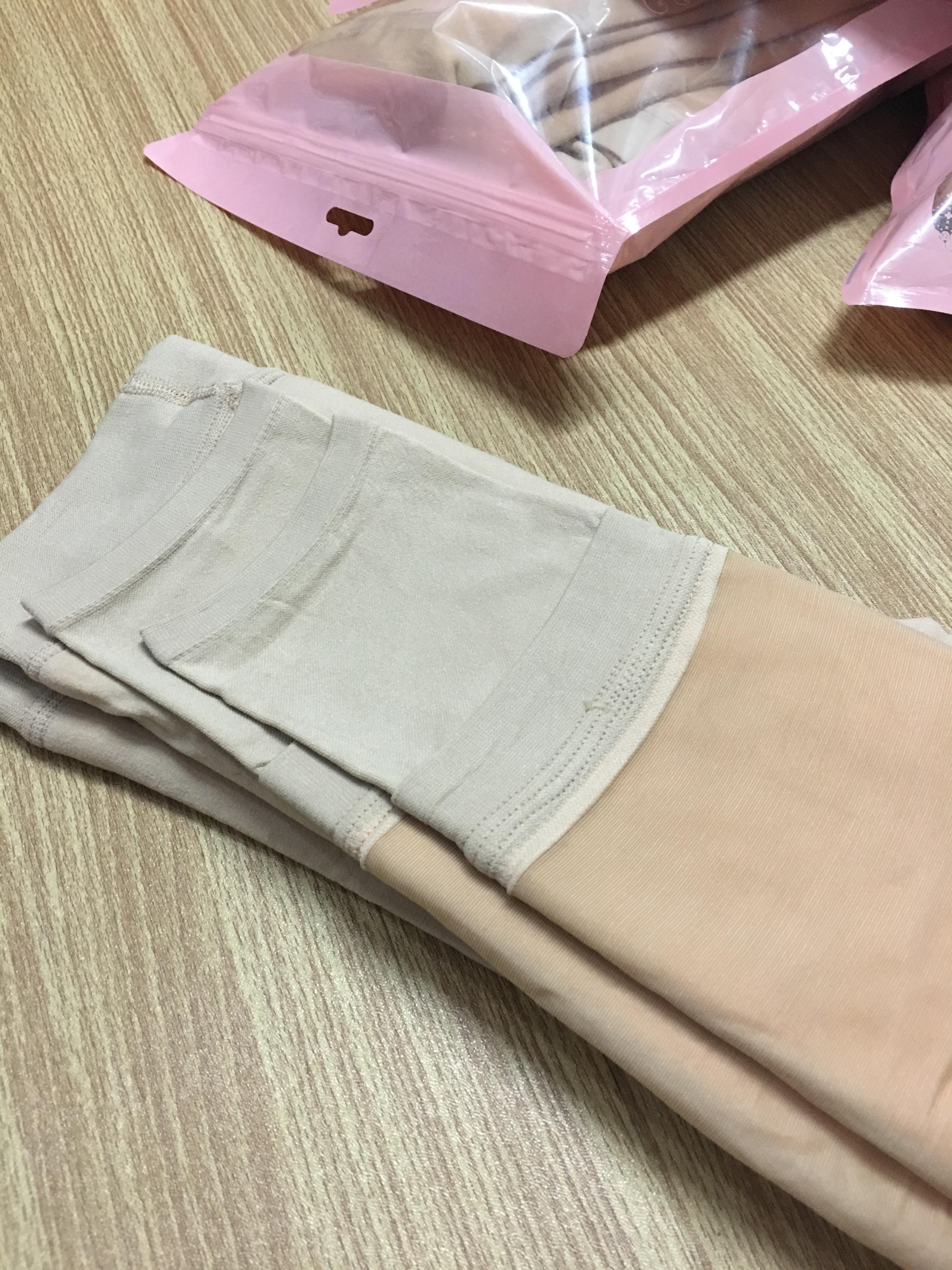 Legging เลกกิ้งกันหนาว สีเนื้อ ด้านในเป็นขนหนานุ่ม ด้านนอกเป็นผิวแบบถุงน่อง ยืดได้เยอะ กระชับทรง