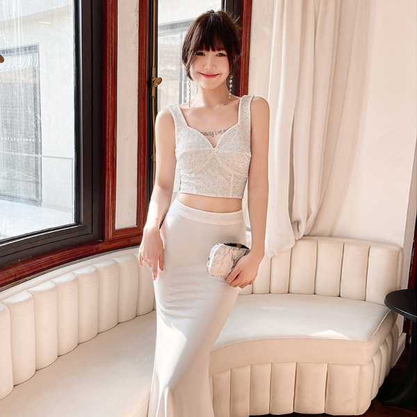 ชุดราตรี ชุดราตรีสวยหรู แบบ ทันสมัย Evening dress