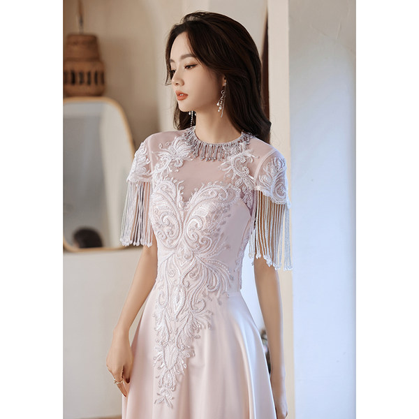 ชุดราตรี ชุดราตรีสวยหรู แบบ ทันสมัย Evening dress