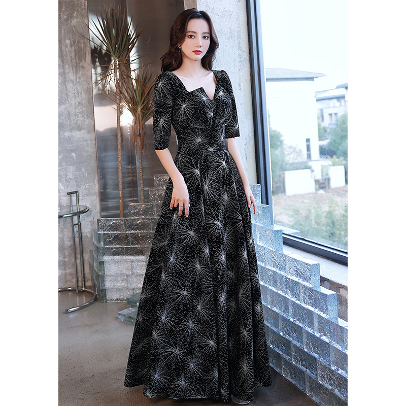 ชุดราตรี ชุดราตรีสวยหรู แบบ ทันสมัย Evening dress
