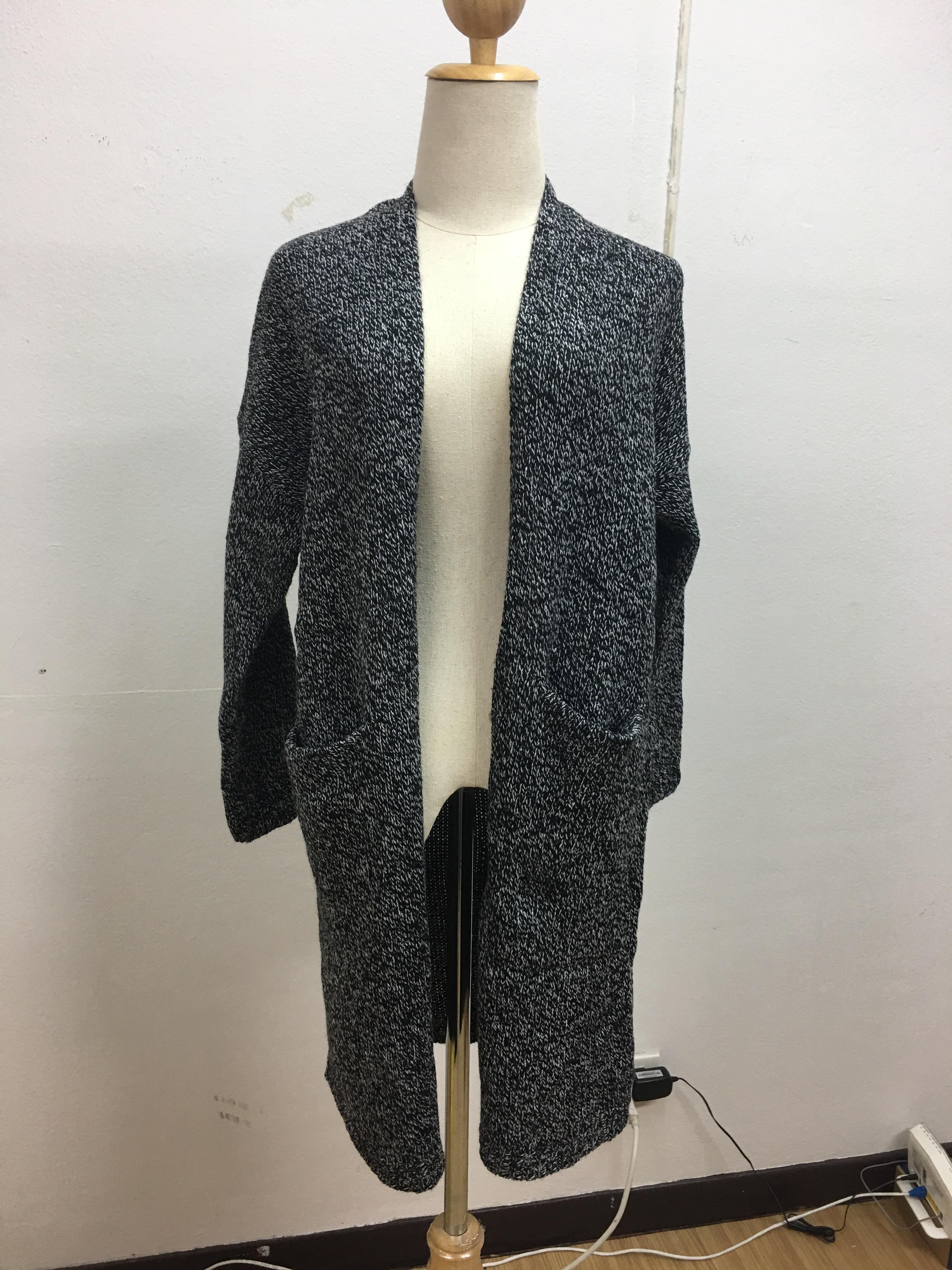 เสื้อคลุมกันหนาว ยาว 36 นิ้ว ไหมพรม เกาหลีสุดๆ พร้อมส่ง ดูดีเหมือนแบบ ใครชอบแนวเกาหลีๆ จัดเลยนะคะ GRAY