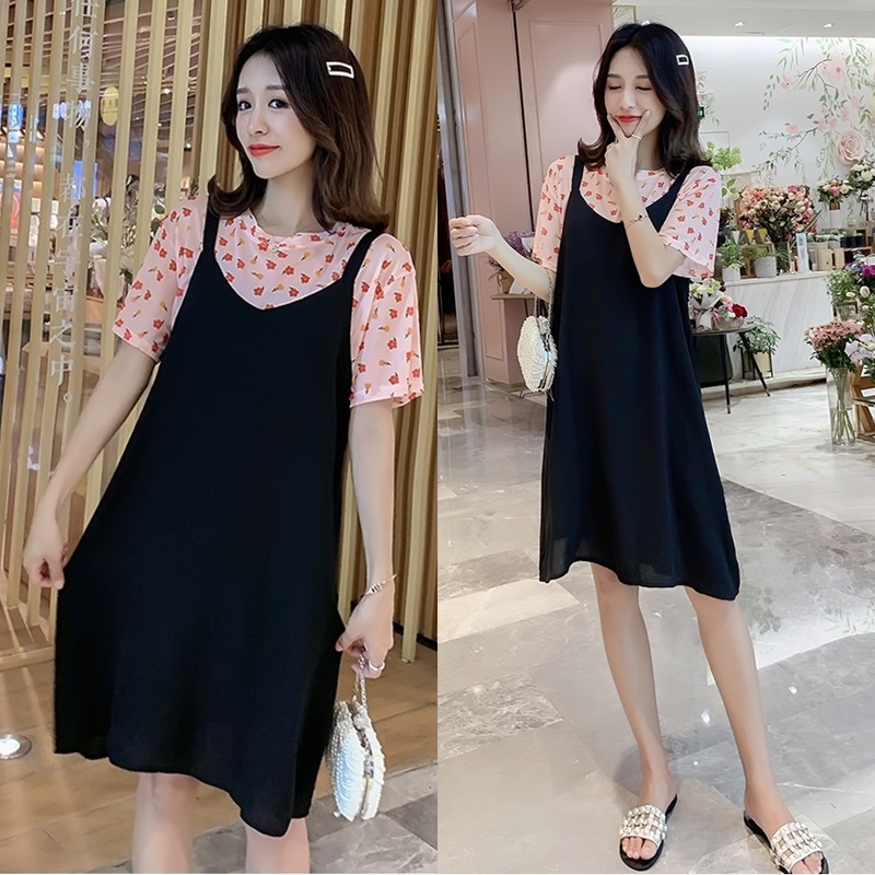 Dress4614 ชุดเดรสกระโปรงทรงปล่อยสีดำซิปหลังผ้าโพลีเนื้อดี พร้อมเสื้อตัวในลายดอกไม้โทนสีส้มผ้าเนื้อดียืดหยุ่นสูง งานสวยน่าใส่ ผ้านุ่มใส่สบาย แมทช์ได้ลงตัว ใส่เที่ยว/ใส่ทำงานได้