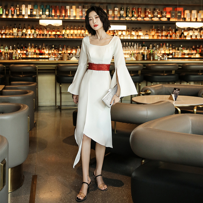 ชุดราตรี ชุดราตรีสวยหรู แบบ ทันสมัย Evening dress
