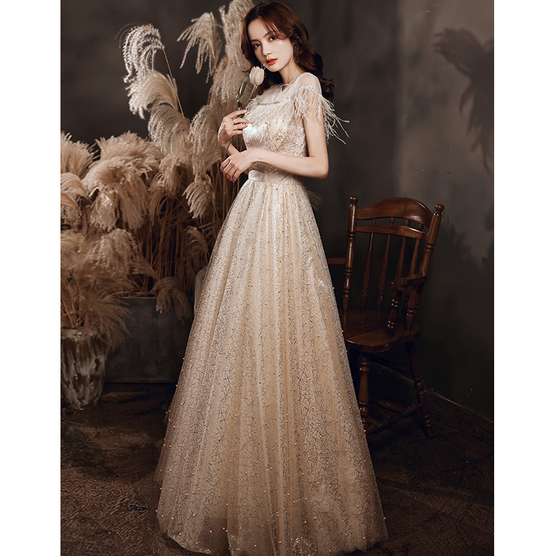 ชุดราตรี ชุดราตรีสวยหรู แบบ ทันสมัย Evening dress