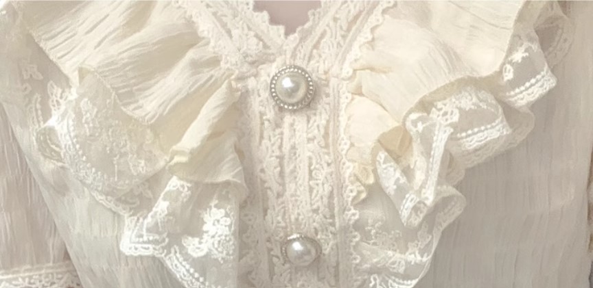 เสื้อลูกไม้ แขนสั้น แบบมีระบายที่อก เสื้อผ้าลูกไม้ ใส่ไปงานบวช งานแต่ง แบบไทย ๆ แบบน่ารัก ๆ 396638