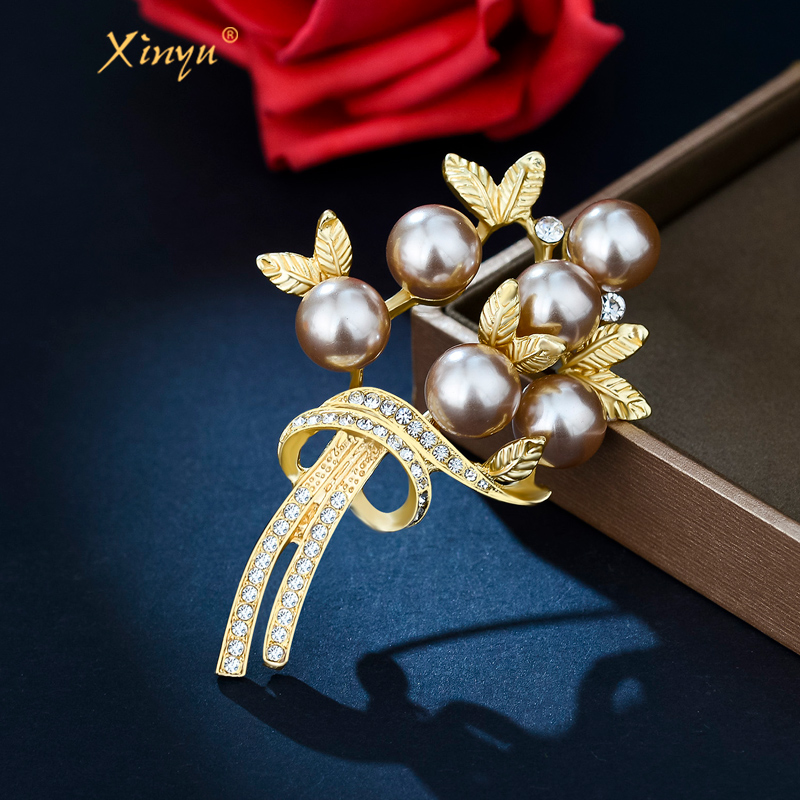 เข็มกลัด เข็มกลัดสวยๆ เข็มกลัดติดเสื้อ Brooch