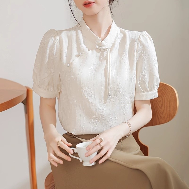 เสื้อเชิ้ตผู้หญิงใส่ทํางาน 390 บาทต่อชิ้น ฟรีค่าจัดส่ง