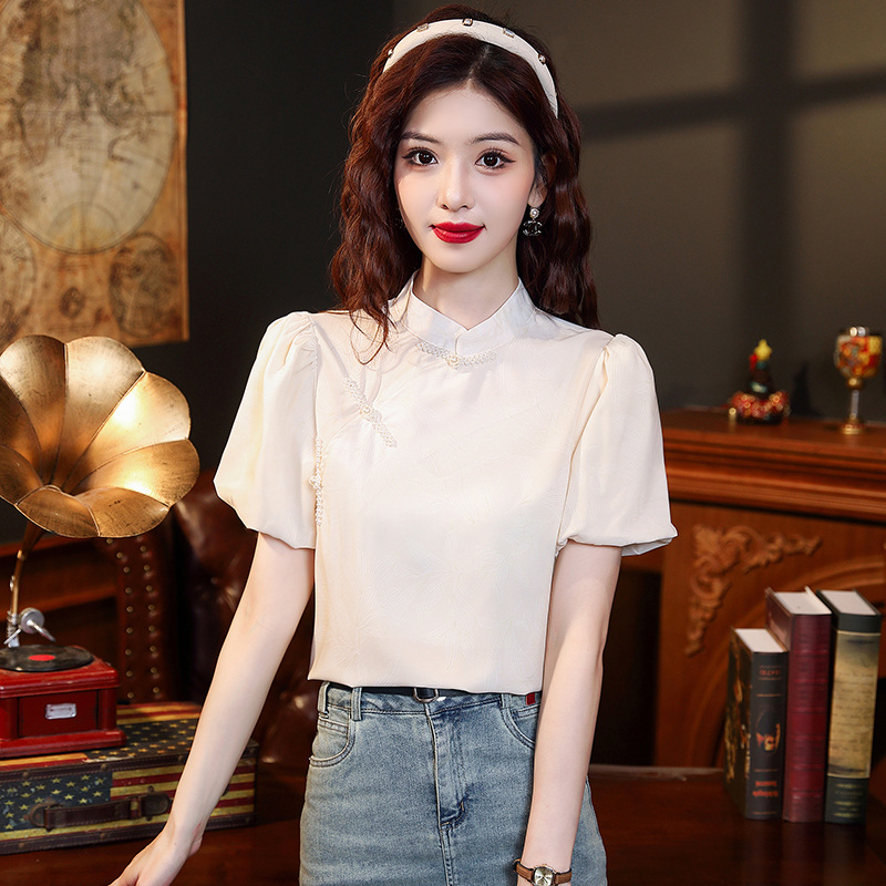 เสื้อเชิ้ตผู้หญิงใส่ทํางาน 390 บาทต่อชิ้น ฟรีค่าจัดส่ง