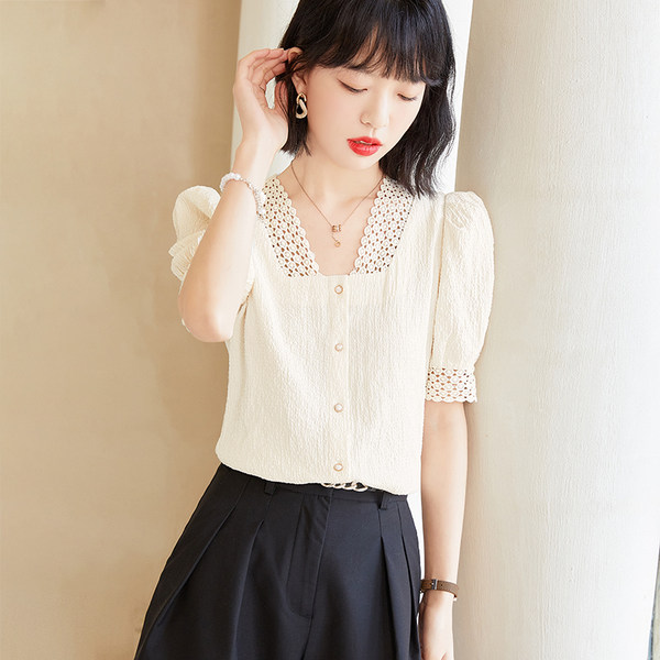 เสื้อลูกไม้ แขนสั้น