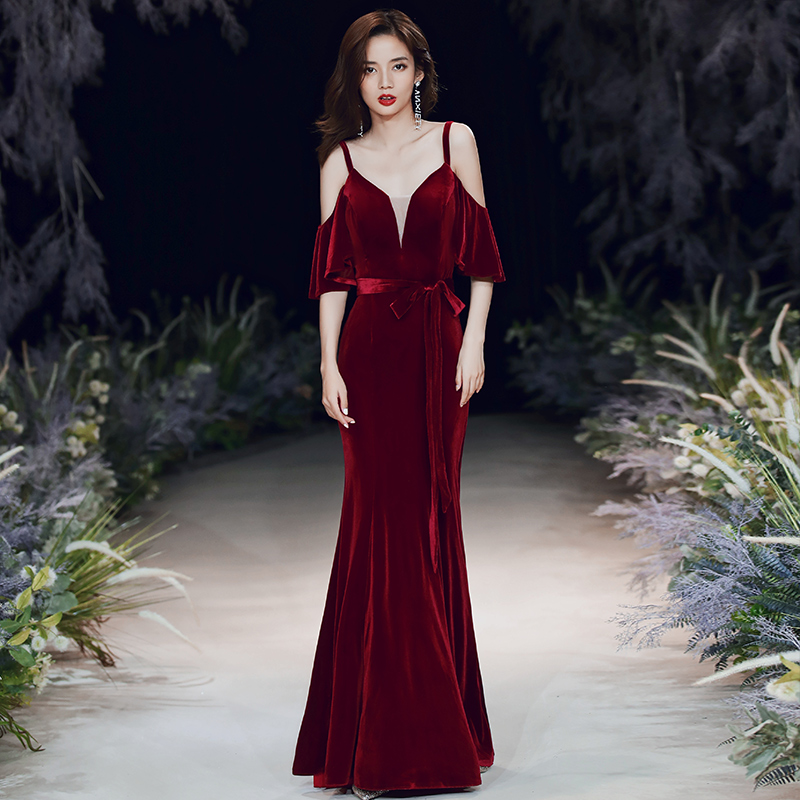 ชุดราตรี ชุดราตรีสวยหรู แบบ ทันสมัย Evening dress