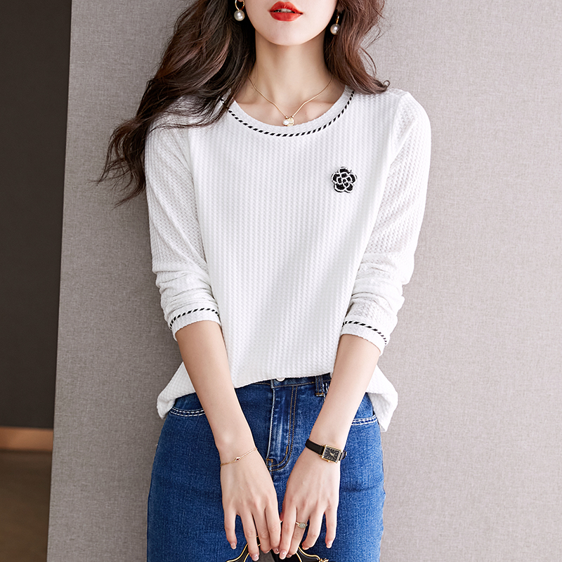 เสื้อเชิ้ตผู้หญิงแขนยาว เสื้อเชิ้ตผู้หญิงใส่ทํางาน 390 บาทต่อชิ้น ฟรีค่าจัดส่ง