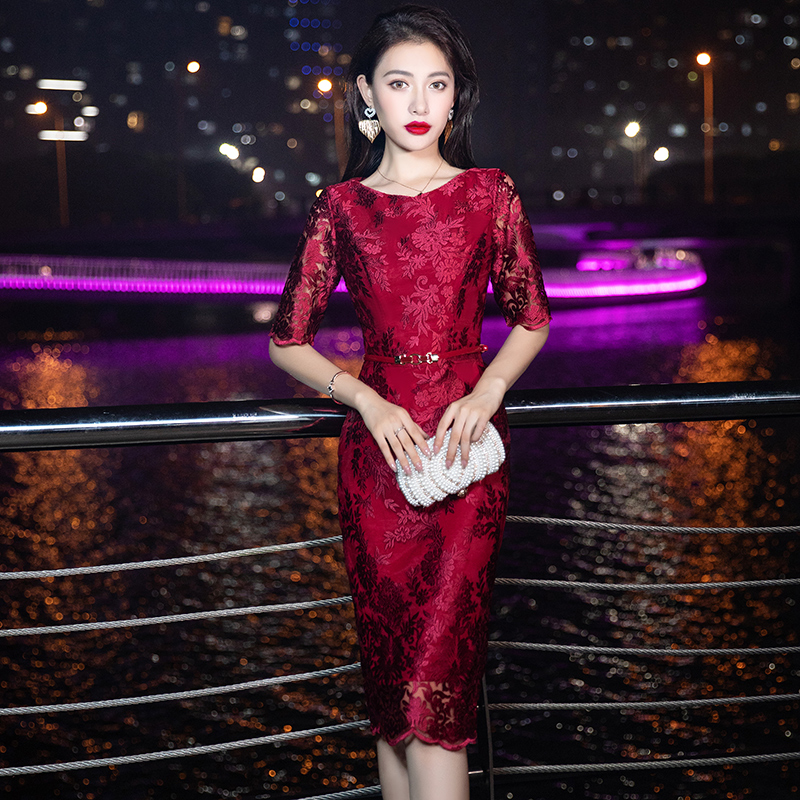 ชุดราตรี ชุดราตรีสวยหรู แบบ ทันสมัย Evening dress