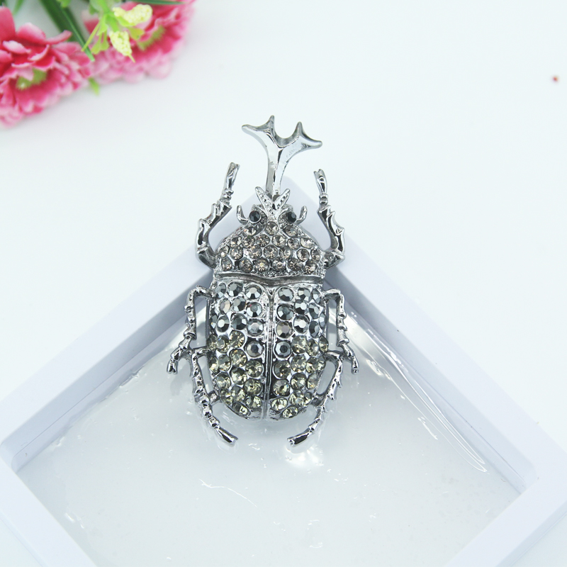 เข็มกลัด เข็มกลัดสวยๆ เข็มกลัดติดเสื้อ Brooch